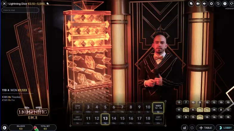 Lightning Dice : Test et avis de ce jeu live 3 Lightning Dice presentateur